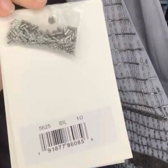 MAC DUGGAL 5625 Beaded Plunging Evening Gown, Size 10, New with Tag MSRP $598 - Picture 13 of 13